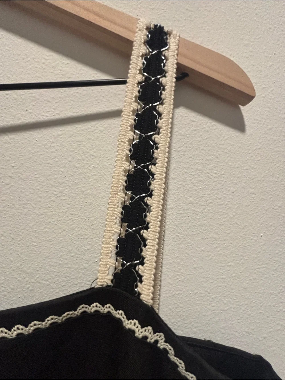 Tahari ASL Black Midi Dress Ivory Crochet Trim Sleeveless Flare NWOT Size 14 - Picture 5 of 8